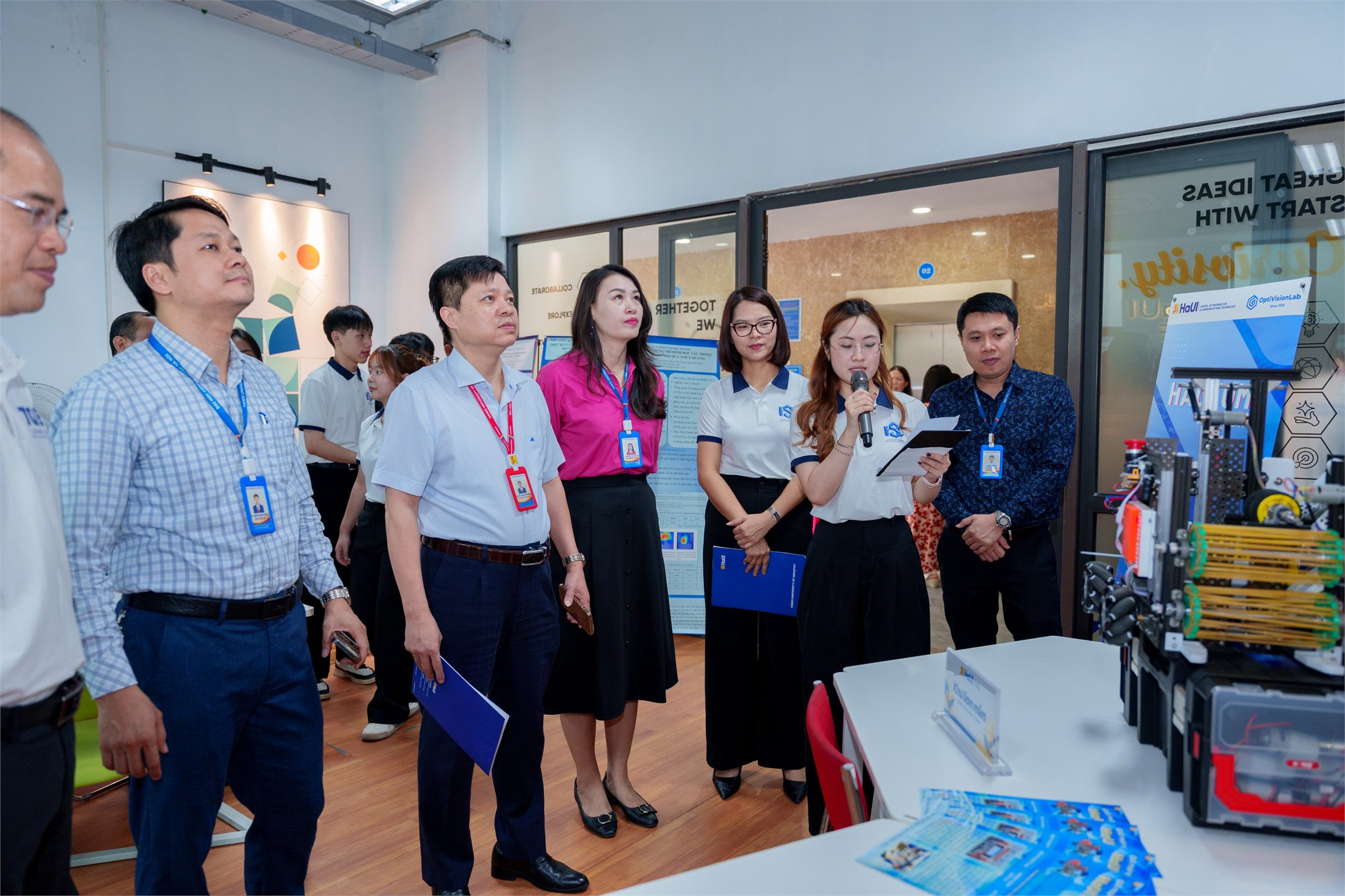 Gắn kết tri thức với thực tiễn: Trường Kinh tế (HaUI) chính thức đưa vào vận hành Không gian và Câu lạc bộ Đổi mới sáng tạo, Khởi nghiệp