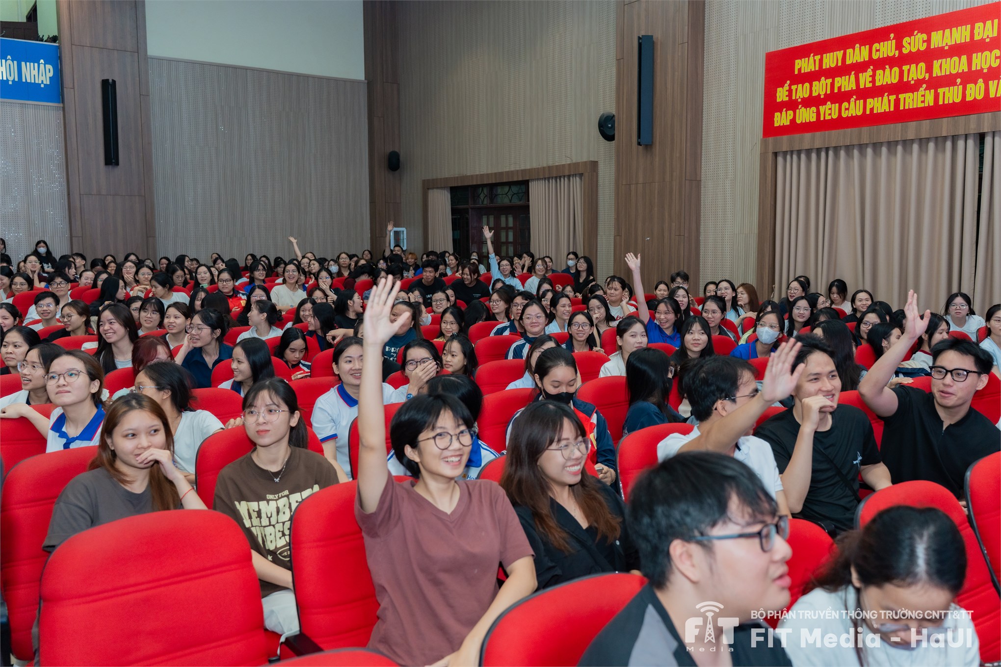 Chung kết cuộc thi “Nextgen Accounting Challenge 2026”: Khẳng định tri thức, tư duy phản biện và bản lĩnh hội nhập của Thế hệ Kế toán – Kiểm toán tương lai