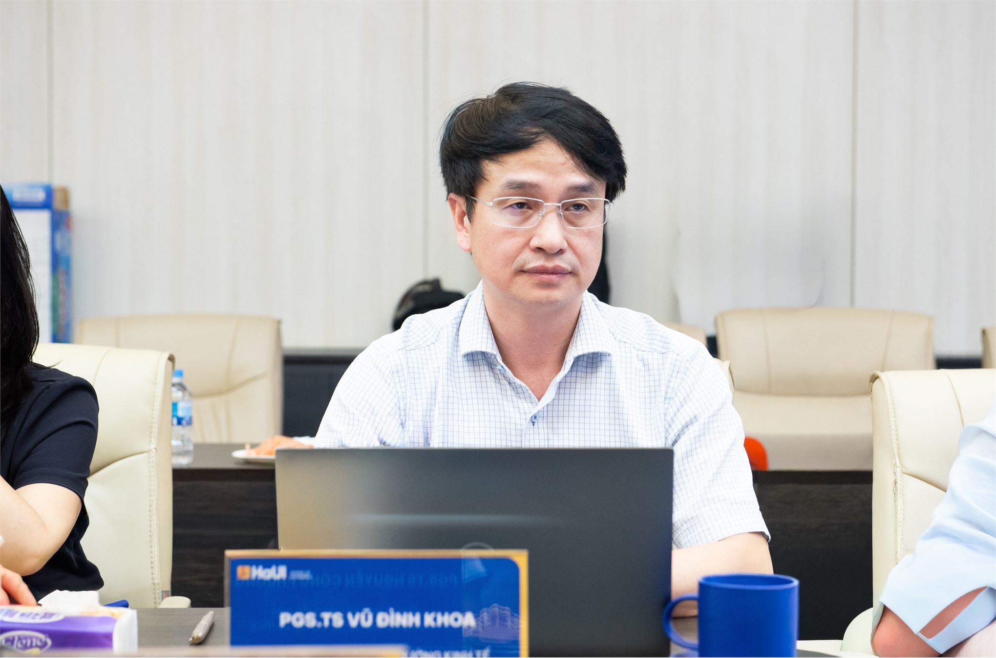 Trường Kinh tế – Đại học Công nghiệp Hà Nội tổ chức Tọa đàm chuyên sâu về quản trị học thuật và quản lý chương trình đào tạo