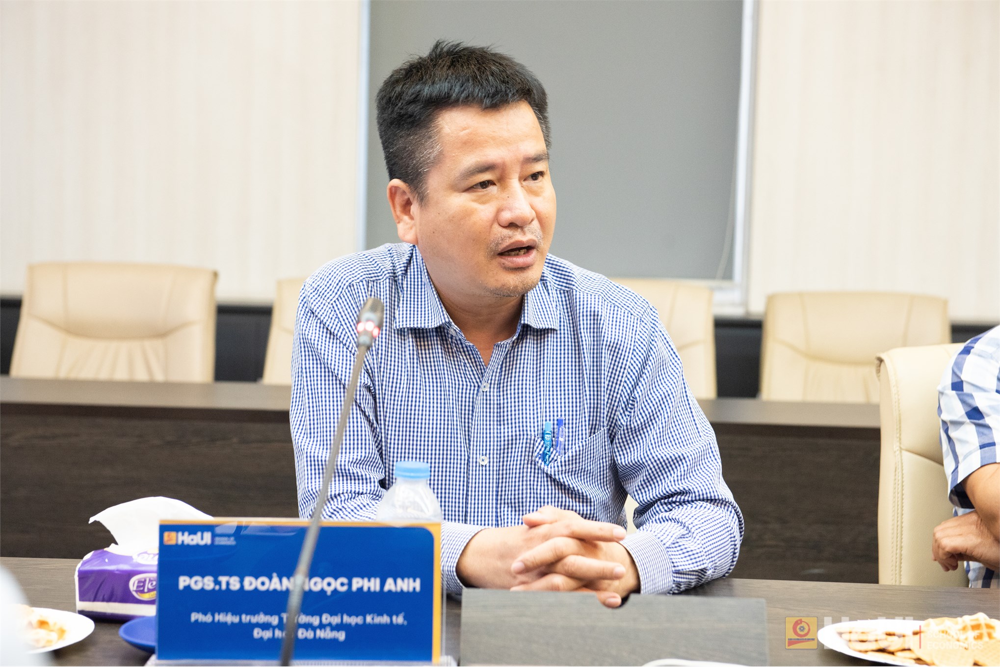 Trường Kinh tế – Đại học Công nghiệp Hà Nội tổ chức Tọa đàm chuyên sâu về quản trị học thuật và quản lý chương trình đào tạo