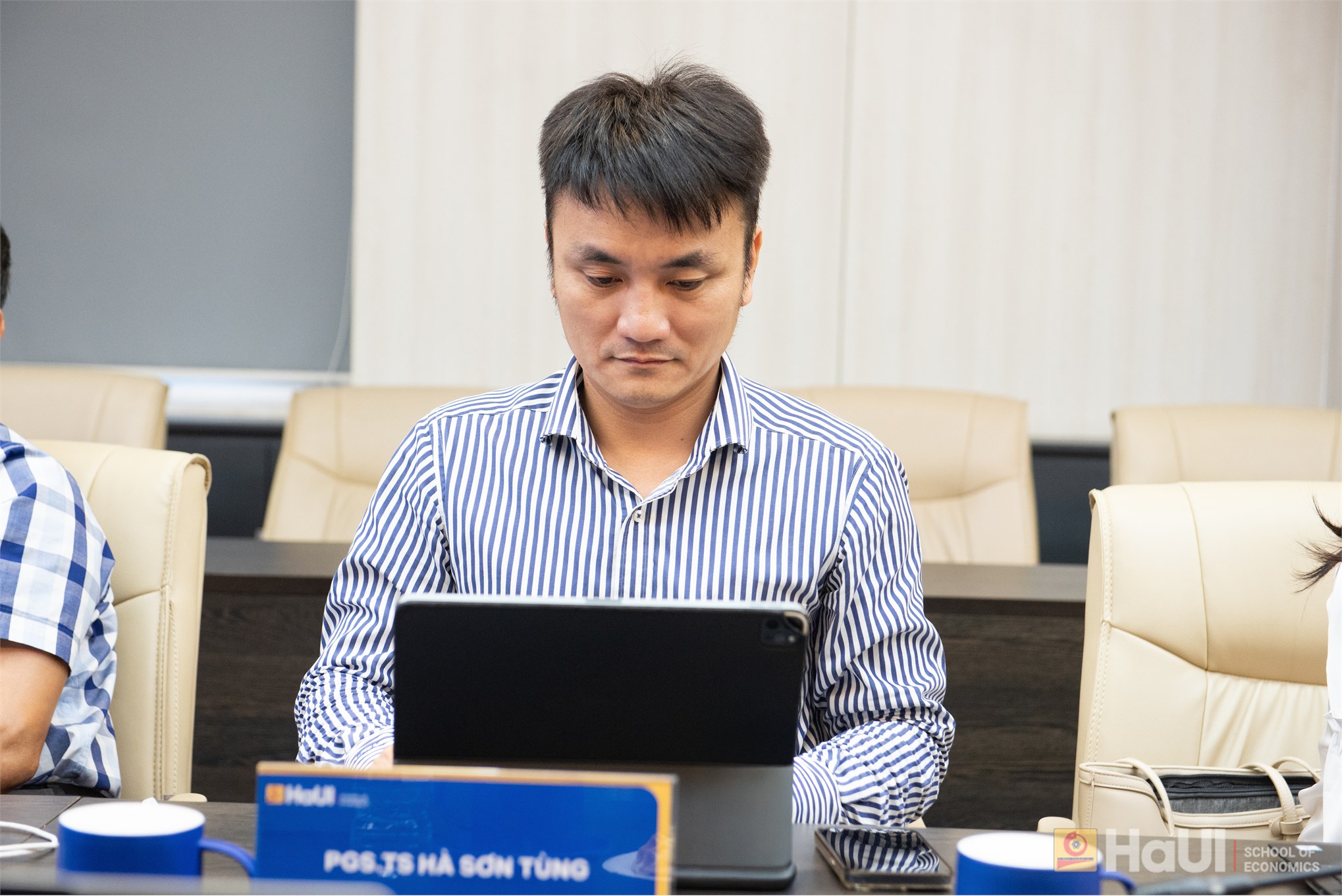 Trường Kinh tế – Đại học Công nghiệp Hà Nội tổ chức Tọa đàm chuyên sâu về quản trị học thuật và quản lý chương trình đào tạo