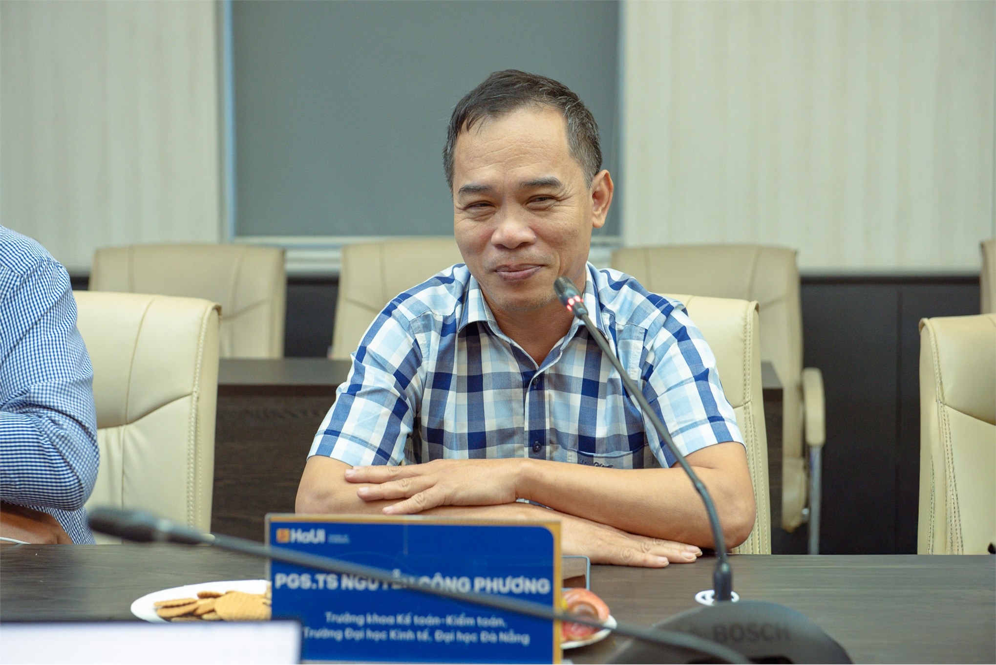 Trường Kinh tế – Đại học Công nghiệp Hà Nội tổ chức Tọa đàm chuyên sâu về quản trị học thuật và quản lý chương trình đào tạo