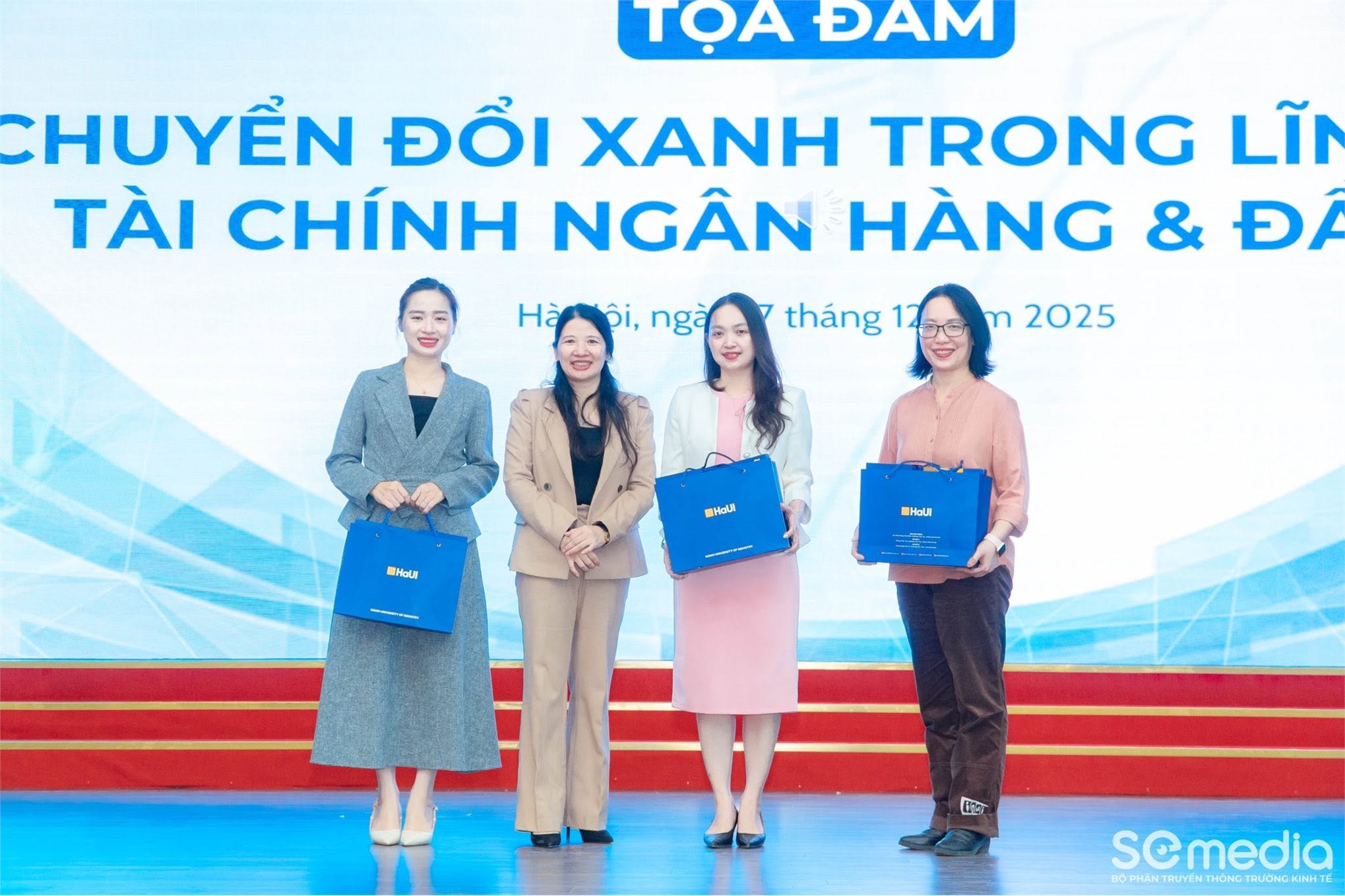 Trường Kinh tế – Đại học Công nghiệp Hà Nội tổ chức Tọa đàm “Chuyển đổi xanh trong lĩnh vực tài chính – ngân hàng và đầu tư”