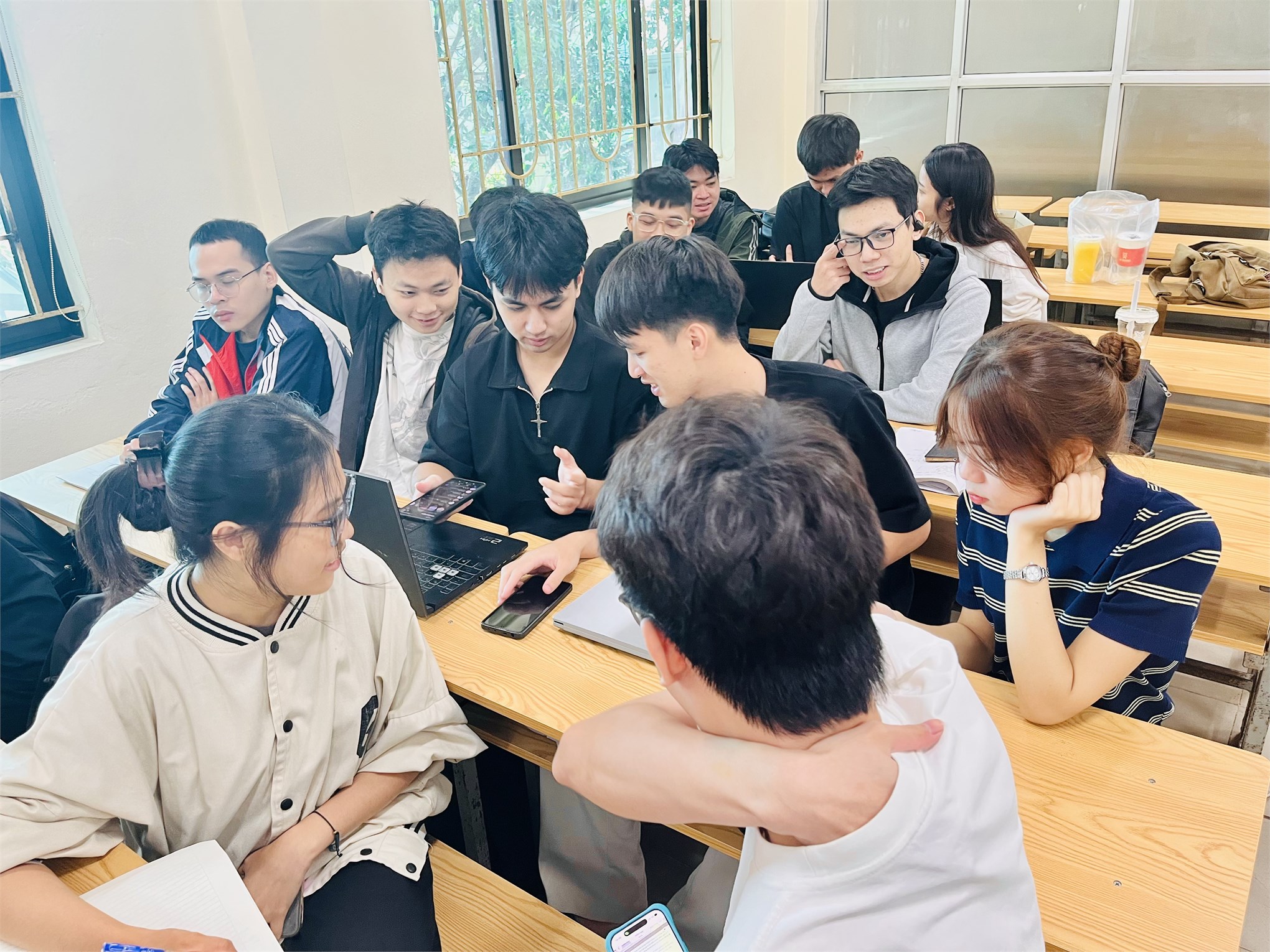 Đồng giảng cùng chuyên gia học phần Phân tích dữ liệu Marketing: Ứng dụng dữ liệu trong phân tích chân dung khách hàng