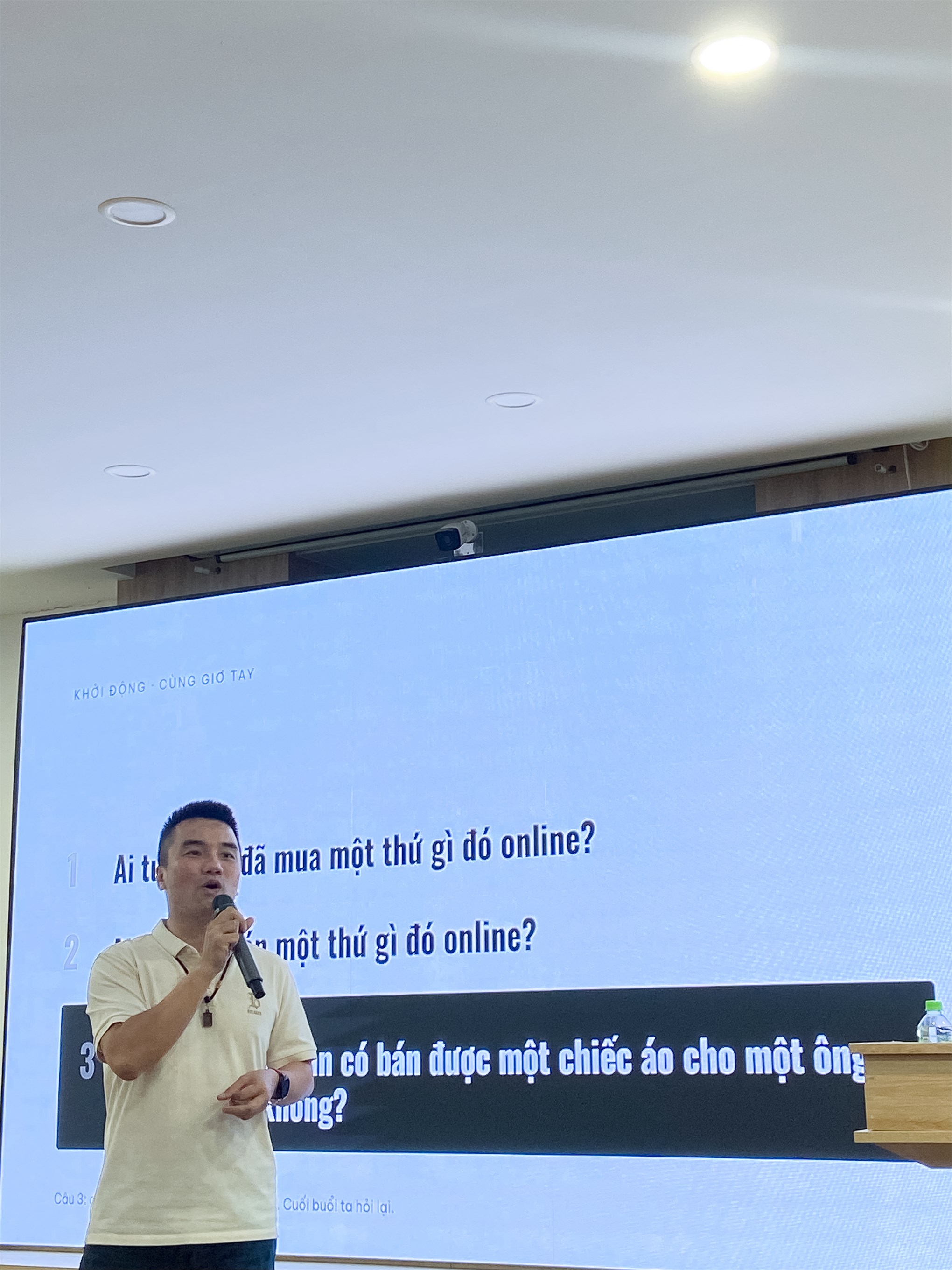 Đồng giảng cùng doanh nghiệp: Chiến lược kinh doanh trên sàn thương mại điện tử – Cơ hội, thách thức và bài học thực tiễn